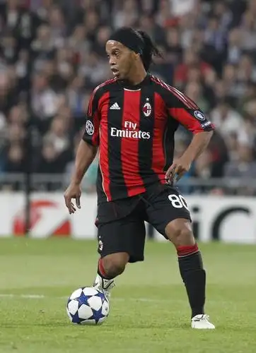 比赛中的贡 比赛中的贡