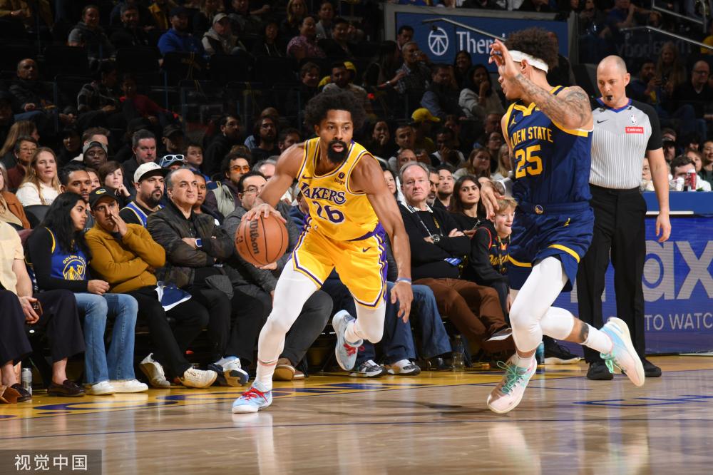 足球是关于 足球是关于